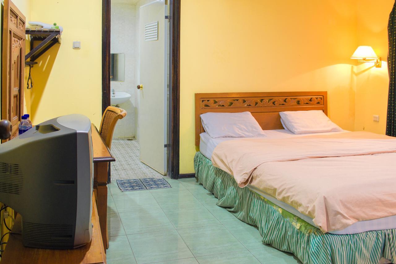 Foresta Inn Family Resort Prigen Екстер'єр фото