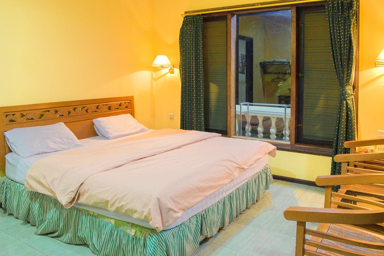 Foresta Inn Family Resort Prigen Екстер'єр фото